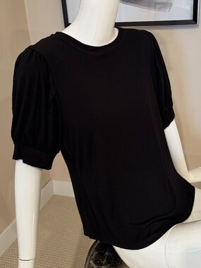 T Tahari Black short sleeve T T-shirt size L ( 12 14 ) NEW NWT MINT!
